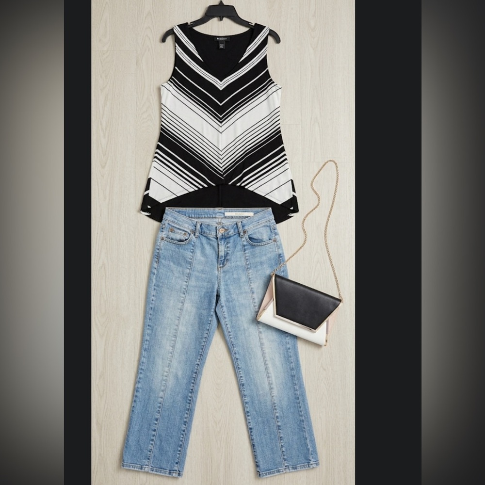 Dkny 3/4 light wash denim jeans